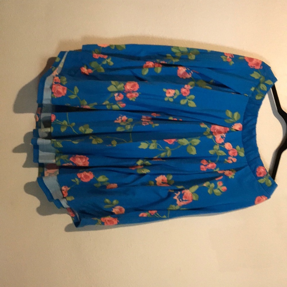 Lularoe Madison skirt with pockets!!
